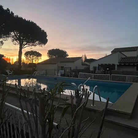 Le Golfy Parking Wifi Piscine Clim *
